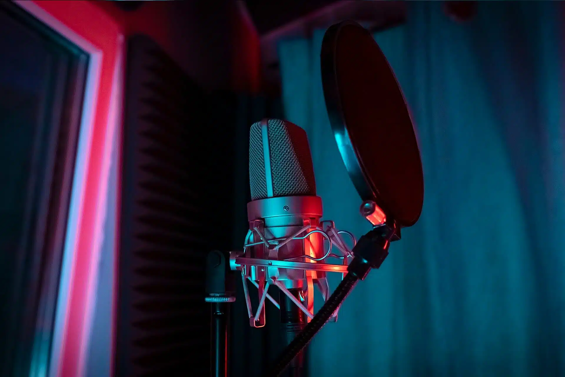 人聲聽起來很悶 mic