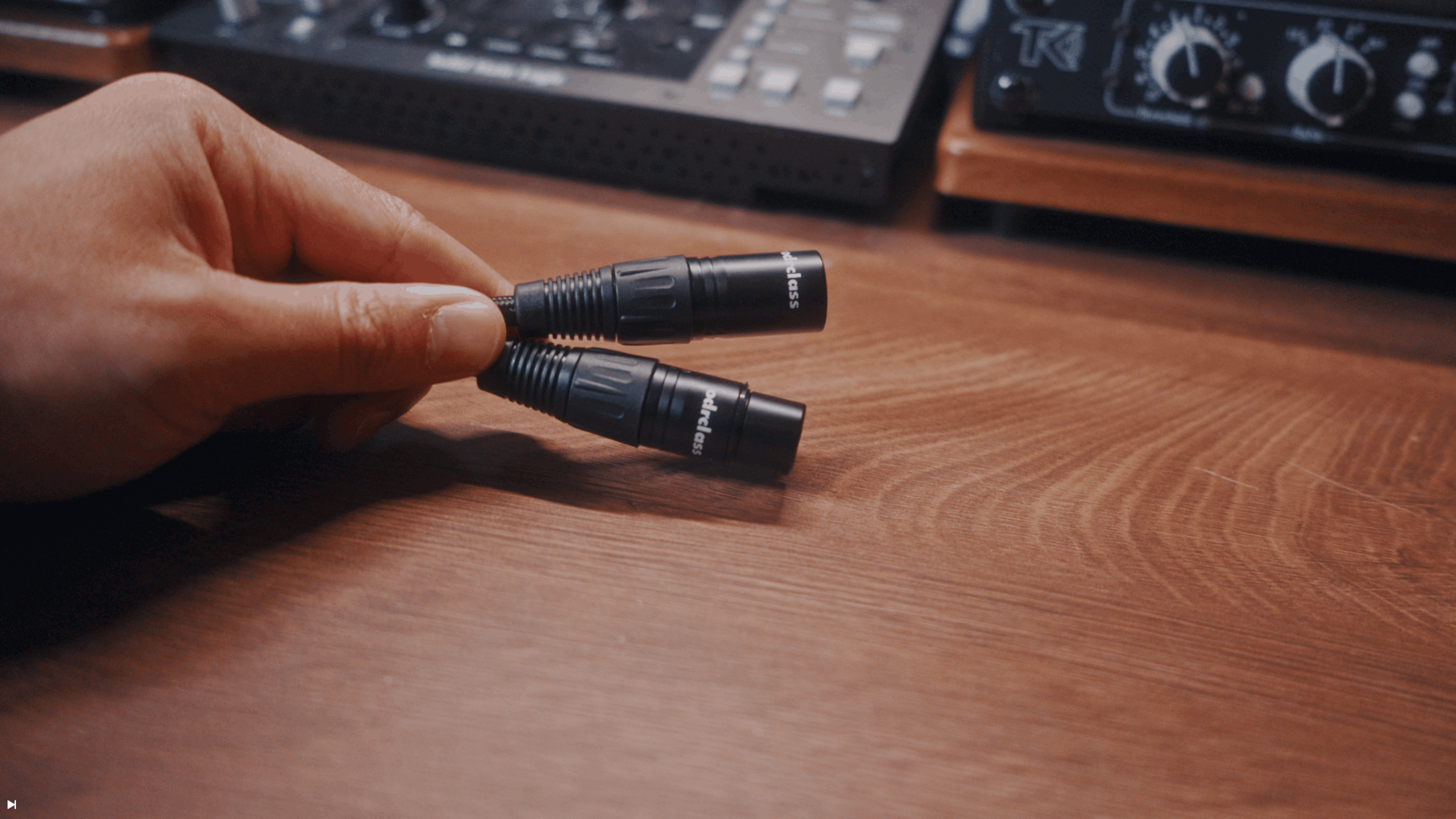 lucide-cable15